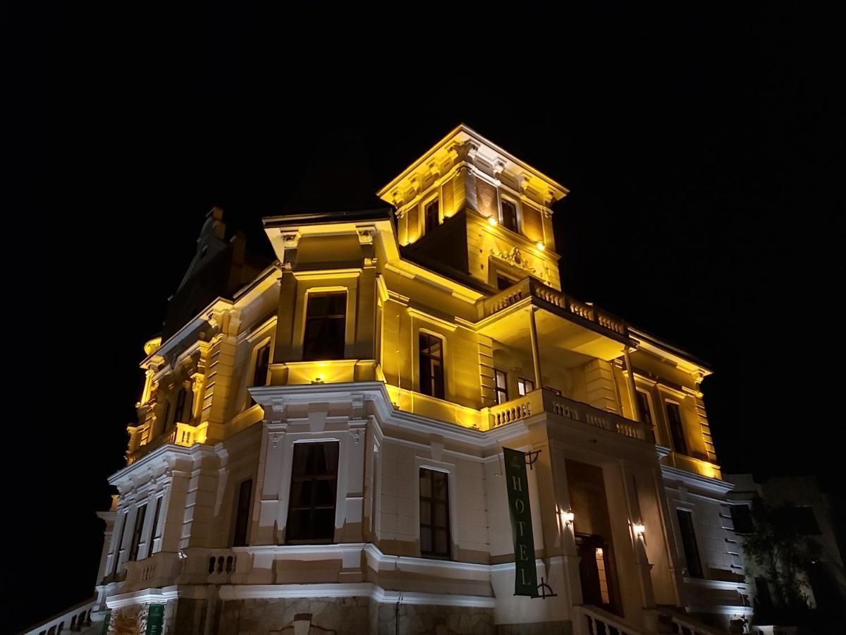 Hotel U Zámečku Cihelny Karlovy Vary Exterior foto